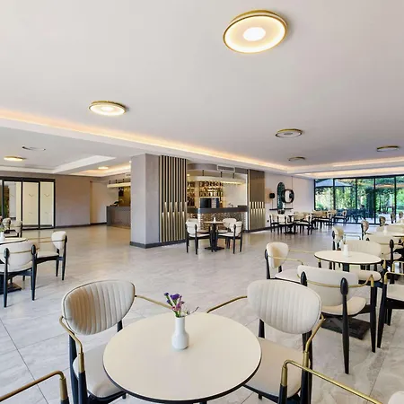 Moevenpick Antalya אתר נופש 5*