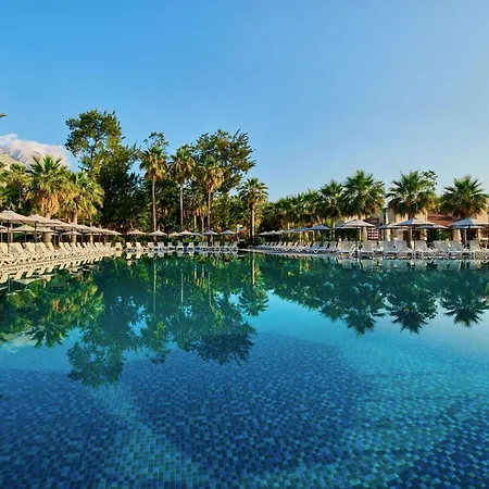 אתר נופש Moevenpick Antalya